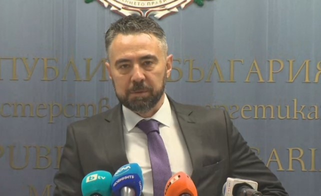 Вече има изплатени компенсации за небитовите клиенти на ток по